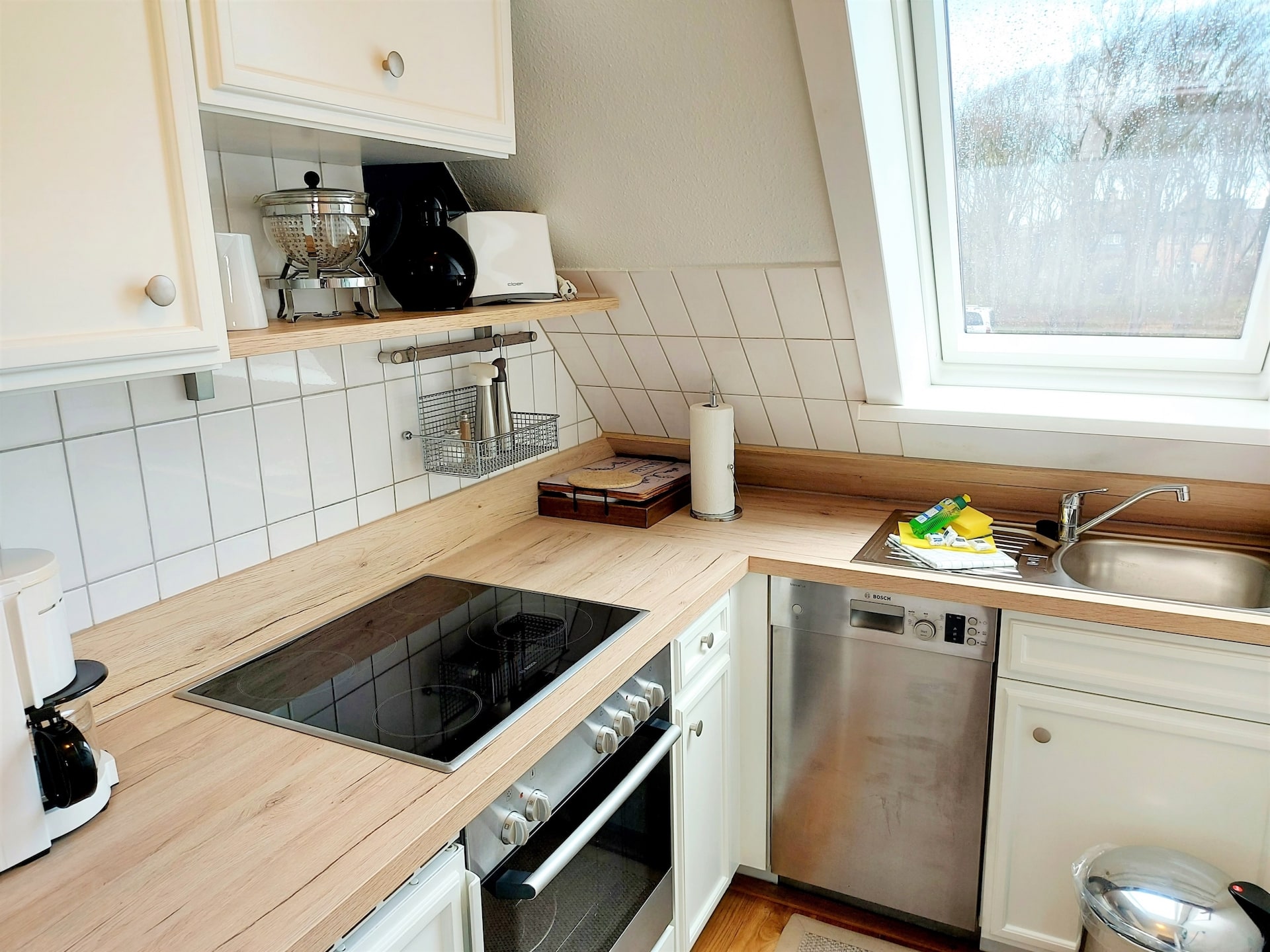 Küche mit Backofen in der Ferienwohnung A3 in Westerland auf Sylt