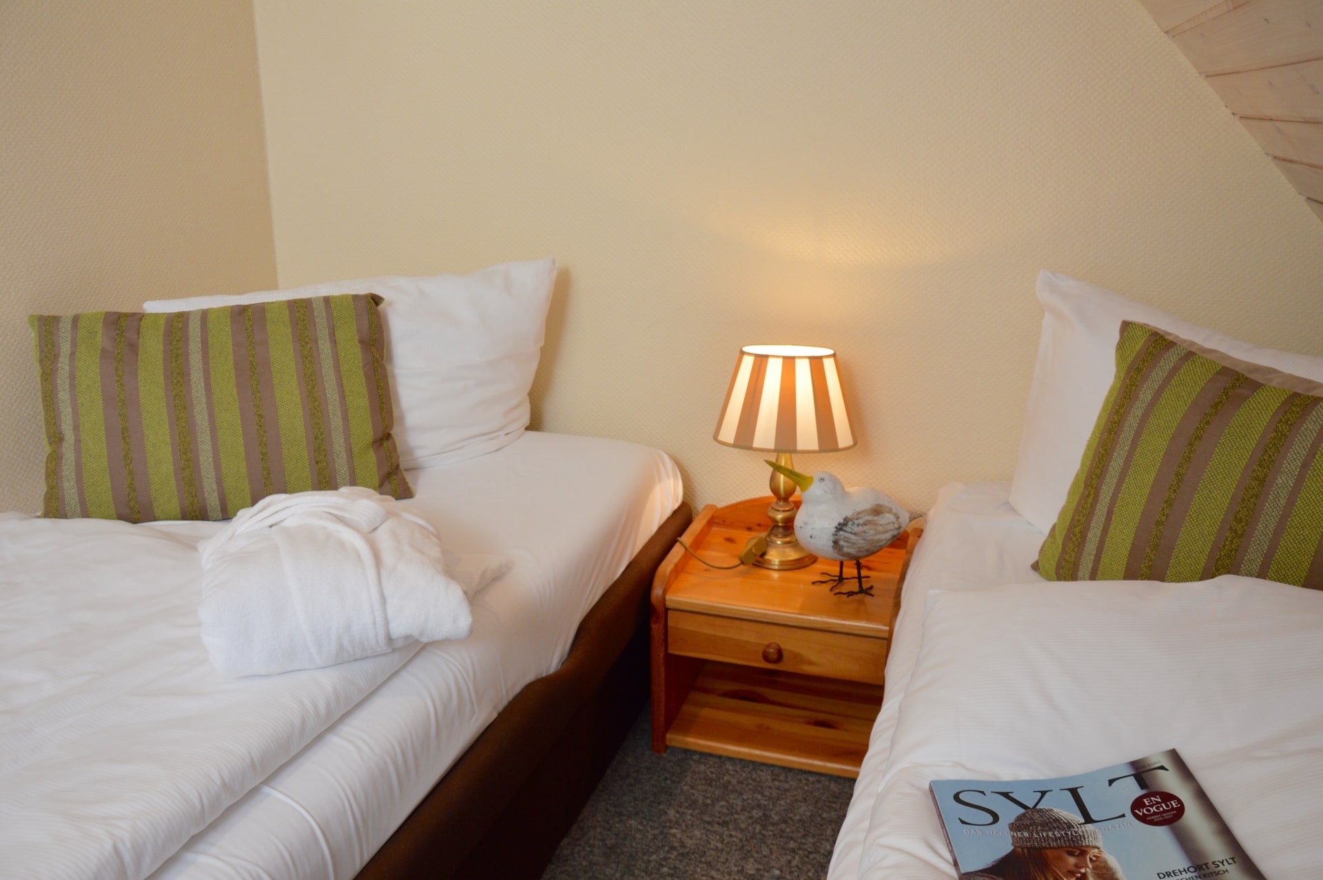 Zwei Einzelbetten in der Ferienwohnung B3 in Westerland auf Sylt