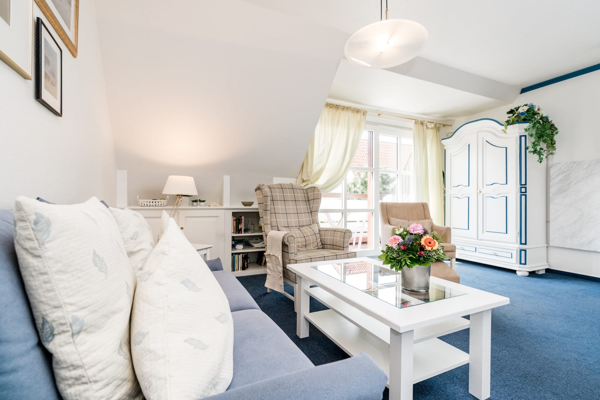 Wohnzimmer in der Ferienwohnung C3 im Hotel Sylter Hahn in Westerland auf Sylt