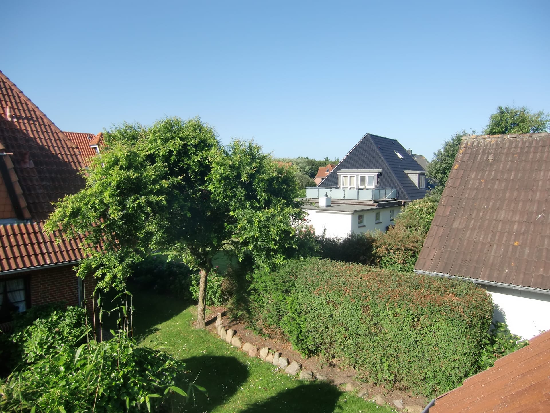 Gartenblick vom Balkon der Ferienwohnung für Zwei in Westerland auf Sylt