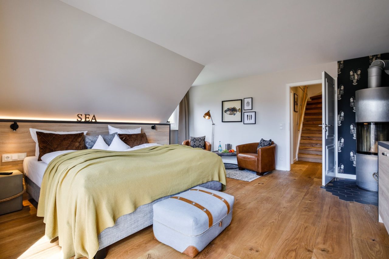 Doppelbett im Doppelzimmer 26, Zimmer für Familien im Hotel Sylter Hahn in Westerland auf Sylt