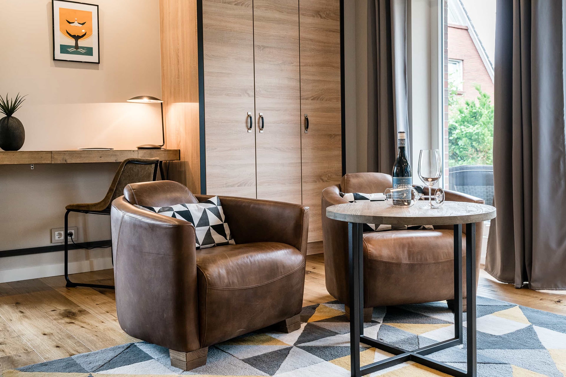 Sessel im Luxus-Doppelzimmer 22 im Hotel Sylter Hahn in Westerland auf Sylt