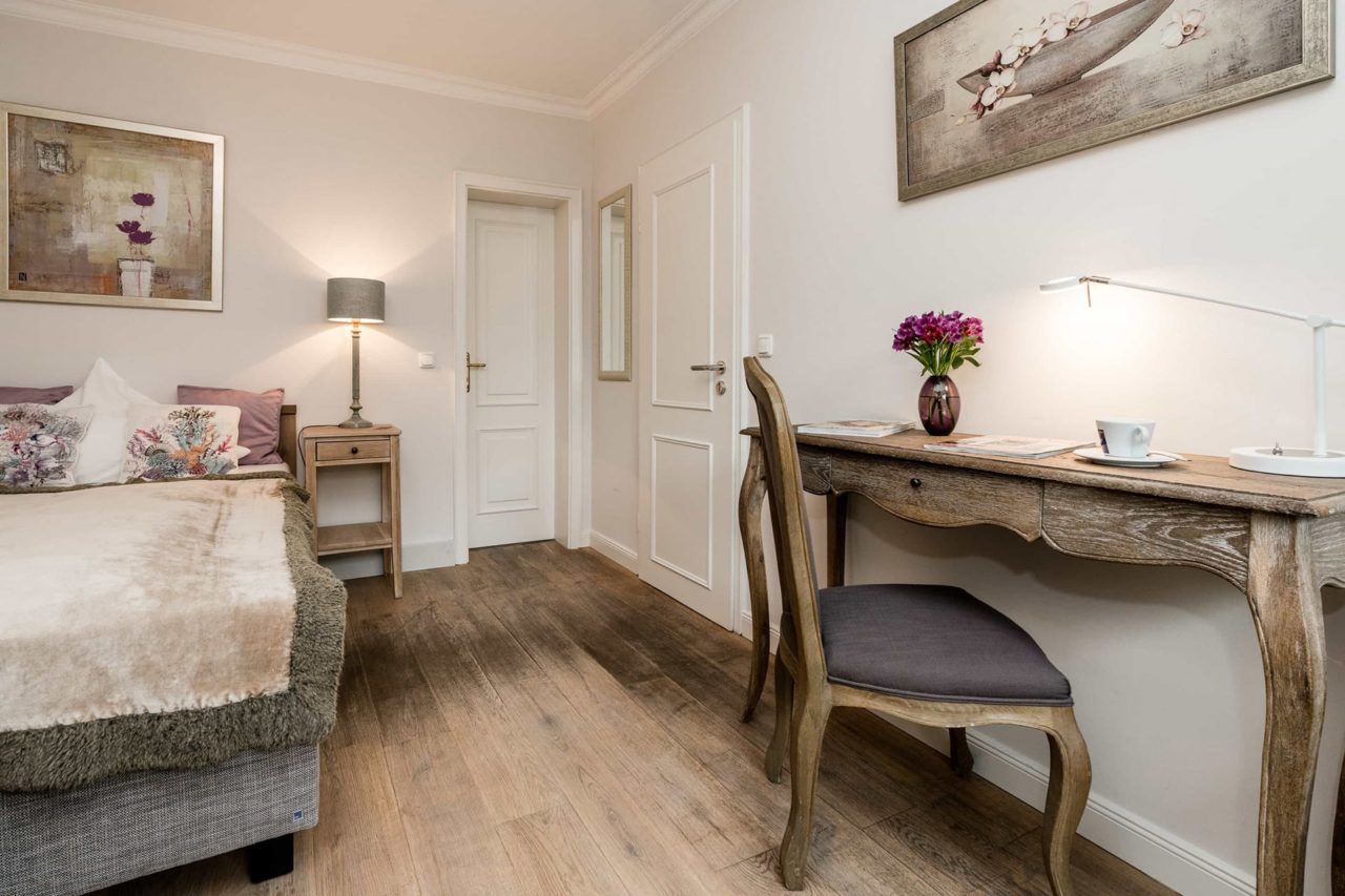 desk hotel sylter hahn single room westerland sylt private